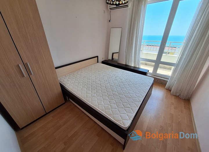 Apartmán s výhledem na moře ve velkém komplexu. Foto 3