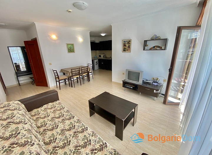 Apartment mit Poolblick in erster Reihe. Foto 11