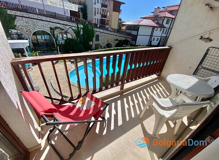 Apartment mit Poolblick in erster Reihe. Foto 8