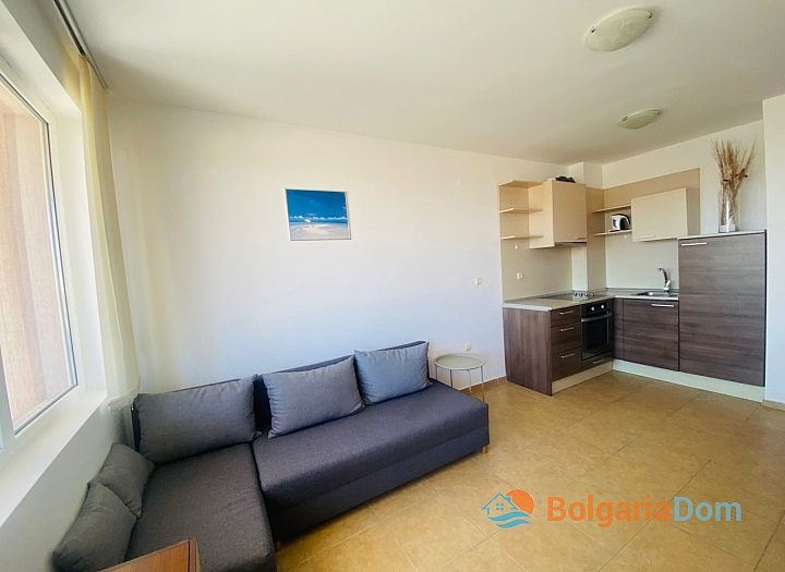 Nice apartment in a quiet place on the first line. Photo 2
