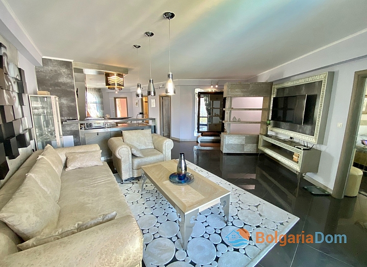 Mezonetový apartmán se 4 ložnicemi v komplexu Esteban. Foto 7