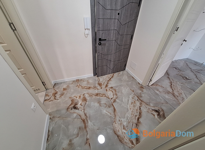 Nový byt na první linii v centru Nesebaru. Foto 11