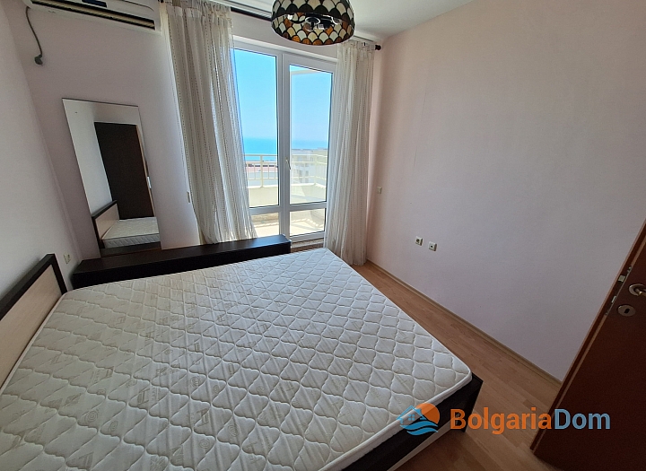 Apartmán s výhledem na moře ve velkém komplexu. Foto 4