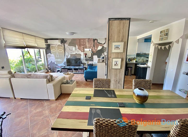 Čtyřpokojový apartmán s výhledem na moře. Foto 3