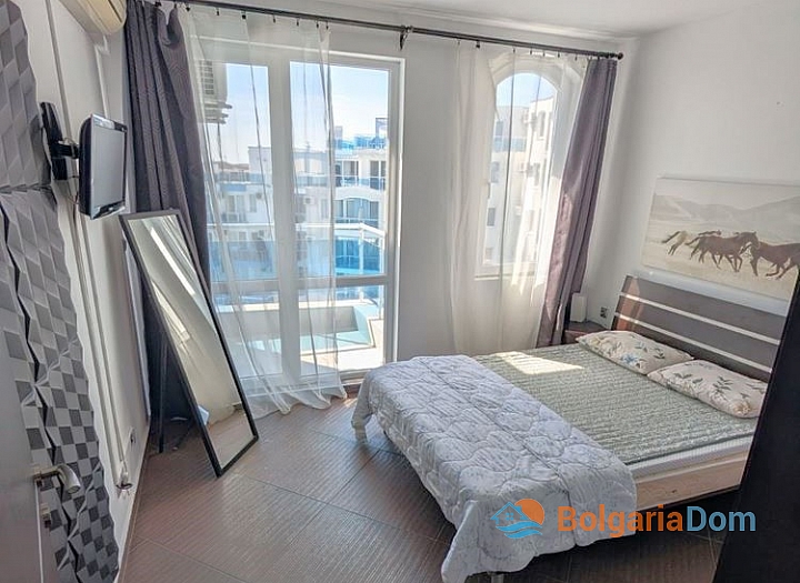 Przestronny apartament z widokiem na basen w kompleksie rodzinnym w Nesebyrze. Zdjęcie 11 Przestronny apartament z widokiem na basen w kompleksie rodzinnym w Nesebyrze. Zdjęcie 11