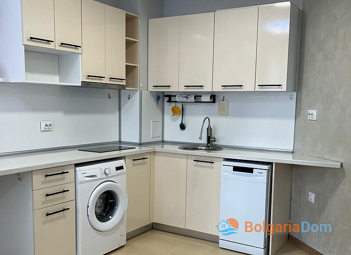 Квартира с видом на бассейн в тихом центре. Фото 8 Квартира с видом на бассейн в тихом центре. Фото 8