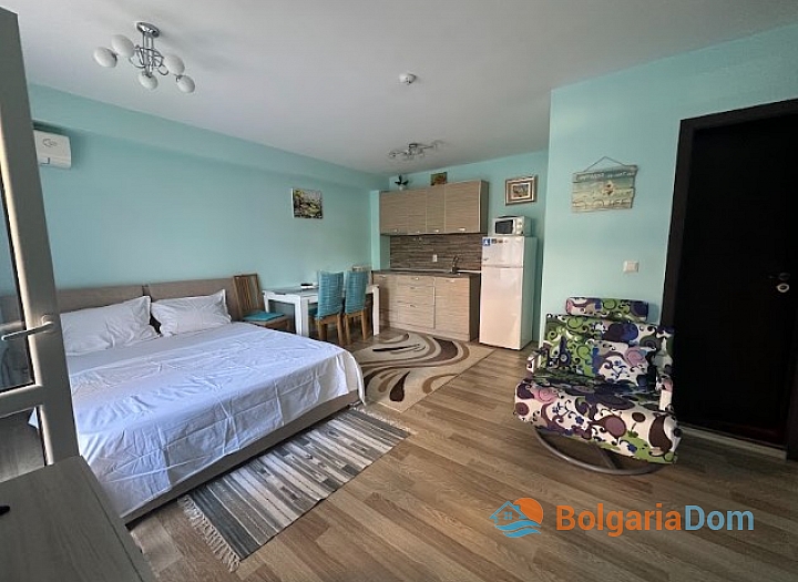 Geräumiges Studio im Zentrum von Sveti Vlas. Foto 4