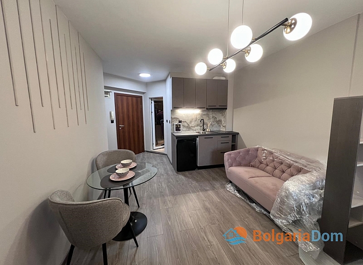 Krásný studiový byt s novou rekonstrukcí a nábytkem. Foto 2