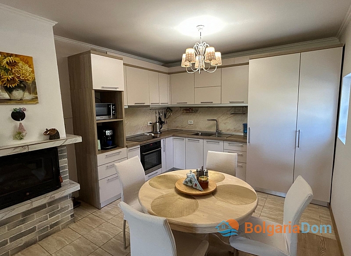 Отличный дом с тремя спальнями и красивым садом. Фото 2