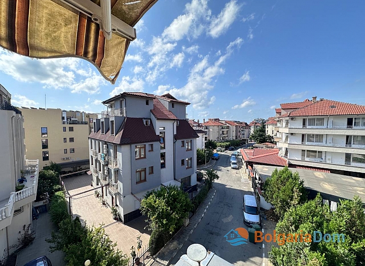 Schöne Wohnung 50 Meter vom Meer entfernt in einem Haus ohne Wartungsgebühr. Foto 8