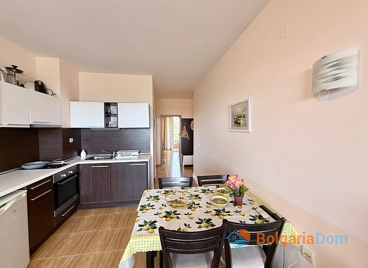 Spacious apartment with sea view in a large complex. Photo 15