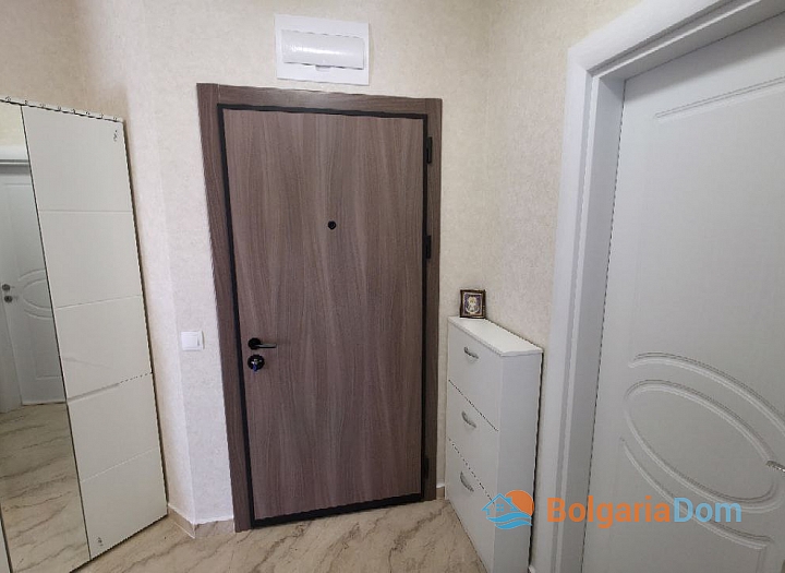 Трёхкомнатная квартира в элитном комплексе с просторной и красивой террасой. Фото 16