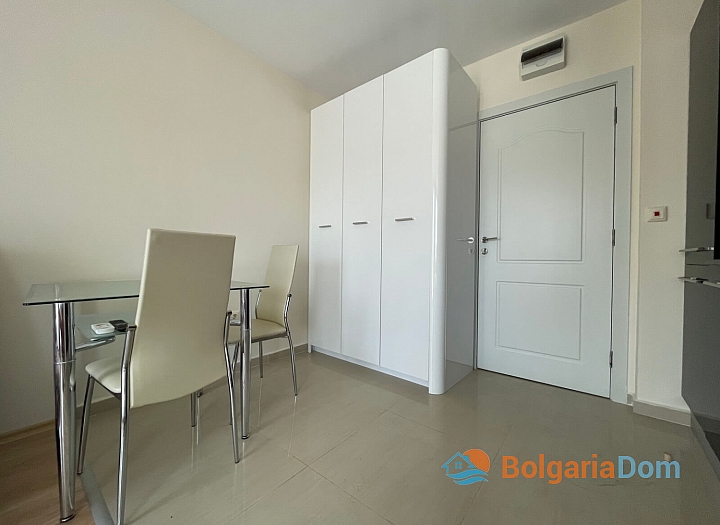 Large furnished studio in a beautiful complex. Photo 13