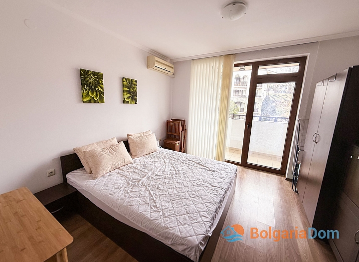 Апартамент с видом на бассейн в комплексе Arena 1. Фото 7