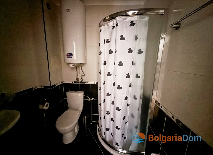 Апартамент с видом на бассейн в комплексе Arena 1. Фото 10