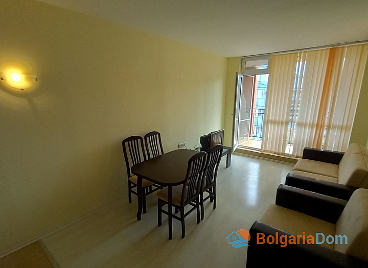 Отличная студия в центре Солнечного берега . Фото 5