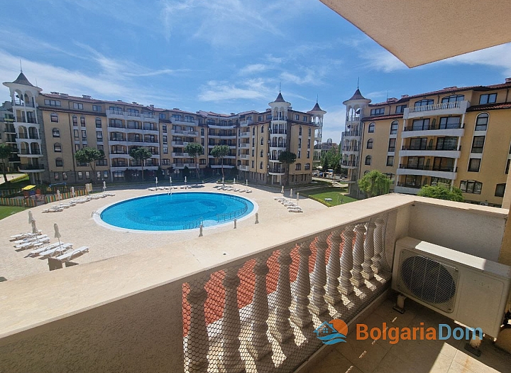 Apartment mit Poolblick in einer großen Anlage. Foto 9