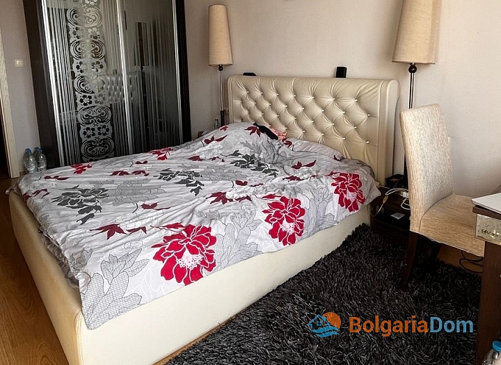 Двокімнатна квартира з видом на басейн. Фото 4
