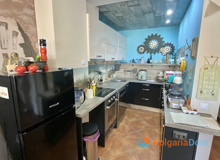Čtyřpokojový apartmán s výhledem na moře. Foto 22