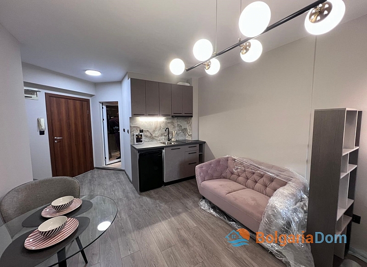 Krásný studiový byt s novou rekonstrukcí a nábytkem. Foto 4