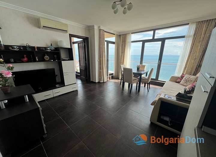 Apartament z widokiem na morze w Sveti Vlas. Zdjęcie 12