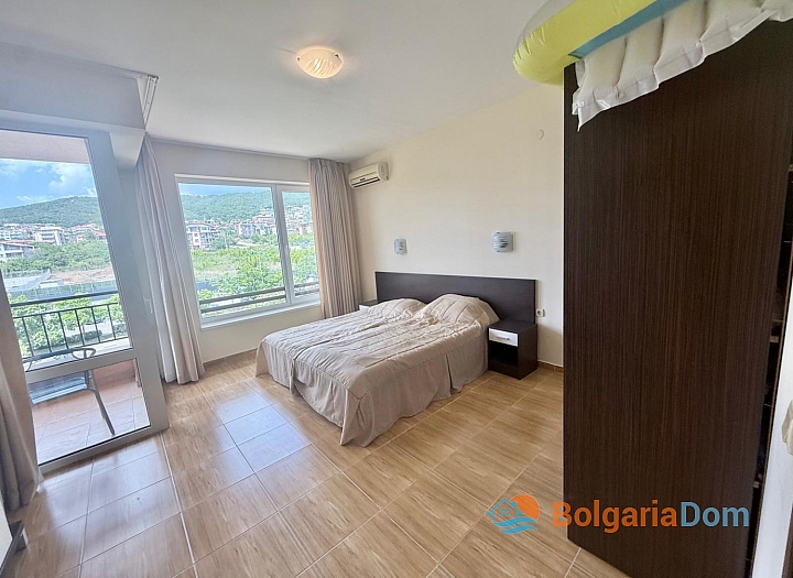 Spacious apartment with sea view in a large complex. Photo 22