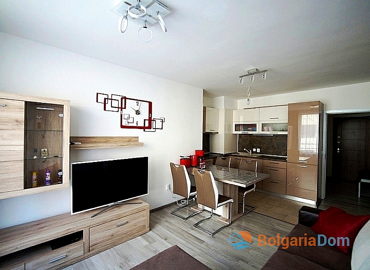 Купить квартиру в Бургасе с 2 спальнями недорого. Фото 1