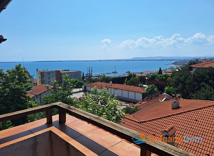 Apartmán s výhledem na moře v dobrém komplexu. Foto 17