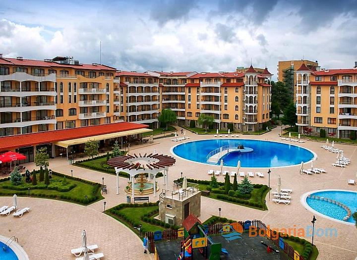 Apartment mit Poolblick in einer großen Anlage. Foto 4