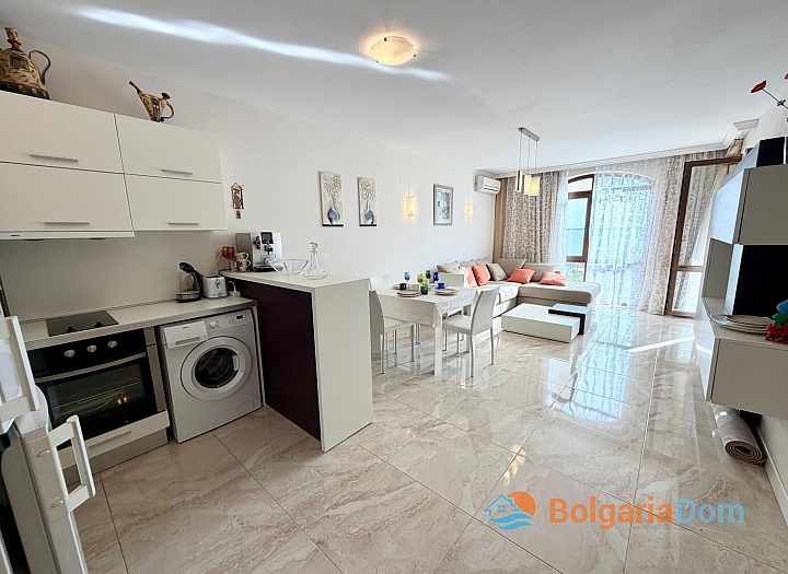 Große Wohnung mit Meerblick in erster Reihe. Foto 8