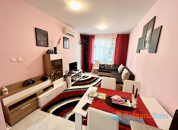 Small two-room apartment close to the center. Photo 1