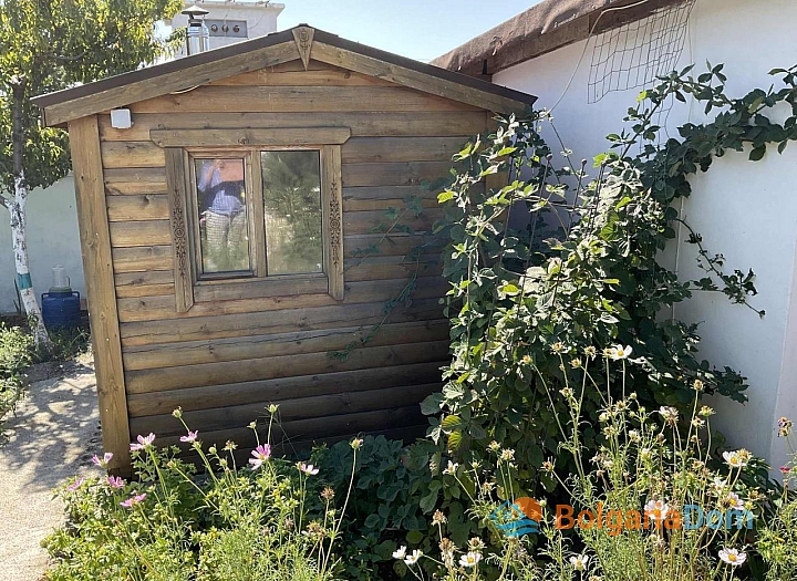 Отличный дом с тремя спальнями и красивым садом. Фото 14