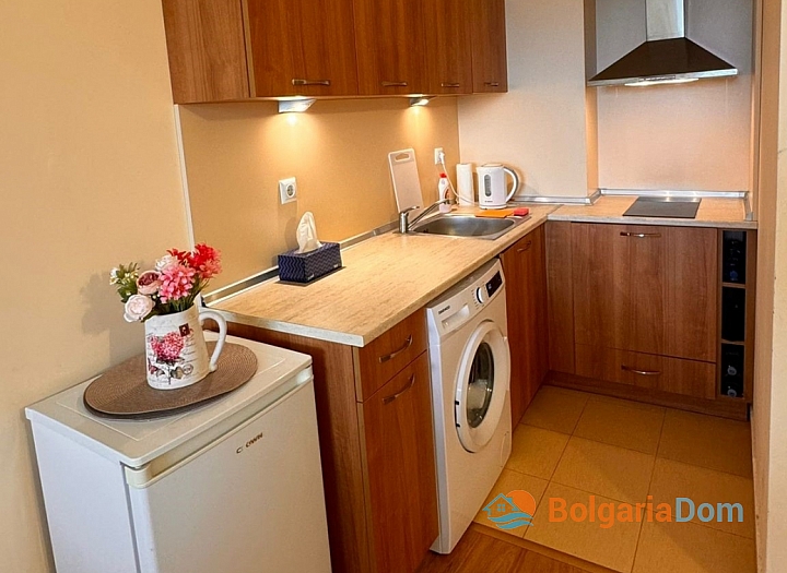 Velký dvoupokojový apartmán s výhledem na moře. Foto 13