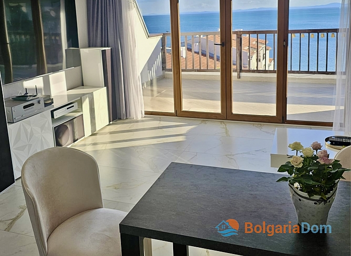 Luxuriöses Apartment mit Panoramablick auf das Meer. Foto 9