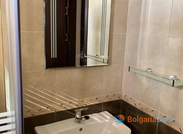 Будинок з ділянкою та новими меблями у чудовому селі. Фото 25