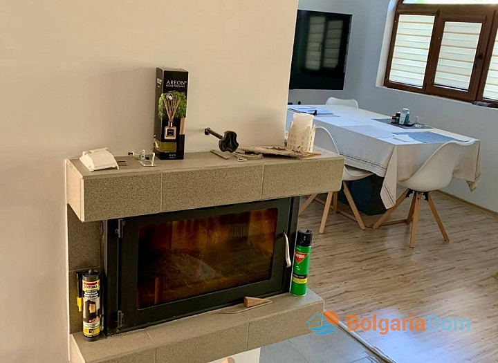 Будинок з ділянкою та новими меблями у чудовому селі. Фото 18