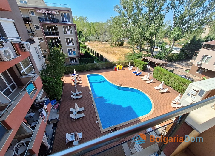 Excellent studio with pool view in a good complex. Photo 3