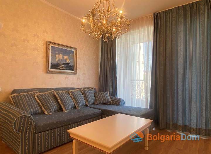 Luxuriöse geräumige Dreizimmerwohnung in einem Luxuskomplex. Foto 13