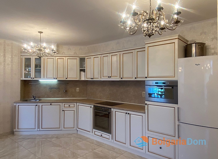Luxuriöse geräumige Dreizimmerwohnung in einem Luxuskomplex. Foto 4