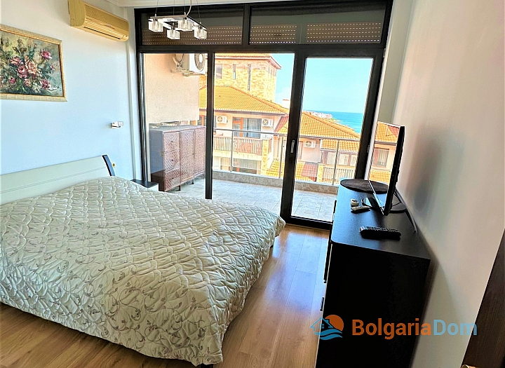 Apartmán s výhledem na moře v první linii ve Sveti Vlas. Foto 16