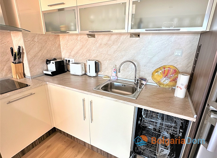 Apartmán s výhledem na moře v první linii ve Sveti Vlas. Foto 14