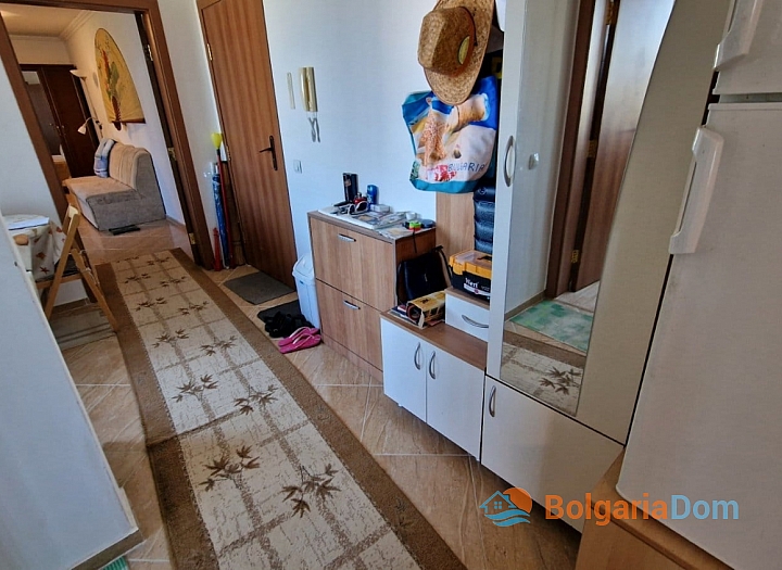 Large two-room apartment 300 meters from the sea. Photo 11