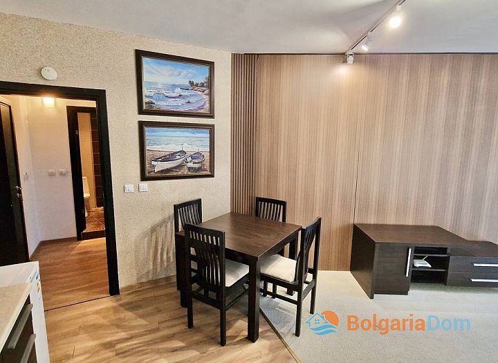 Apartment with a courtyard in a great complex in Burgas at a good price. Photo 12