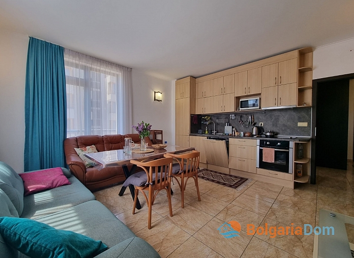 Trzypokojowe mieszkanie nad morzem bez opłat za utrzymanie. Zdjęcie 2 Trzypokojowe mieszkanie nad morzem bez opłat za utrzymanie. Zdjęcie 2