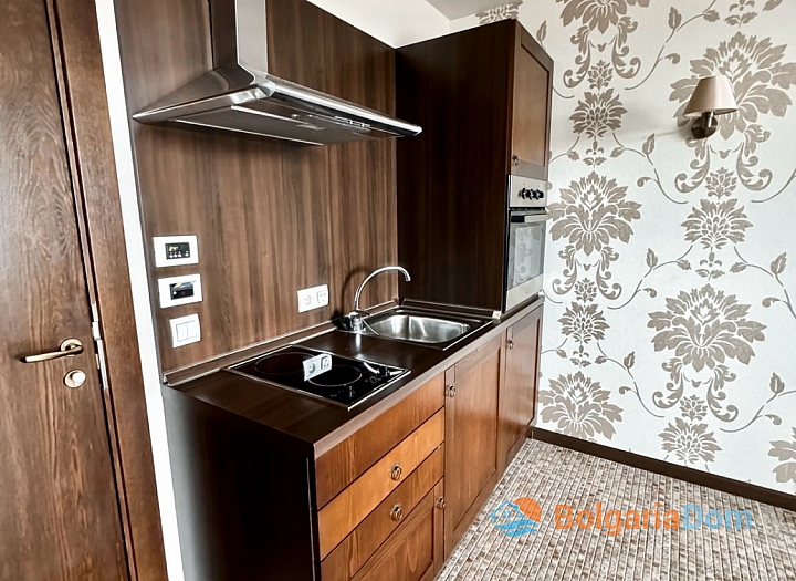 Dvoupokojový apartmán v luxusním komplexu u moře. Foto 7