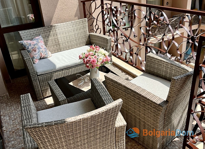 Dvoupokojový apartmán v luxusním komplexu u moře. Foto 11