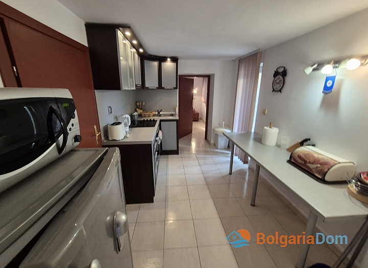 Dvoupokojový krásný apartmán na nejlepším místě ve Sveti Vlas. Foto 5
