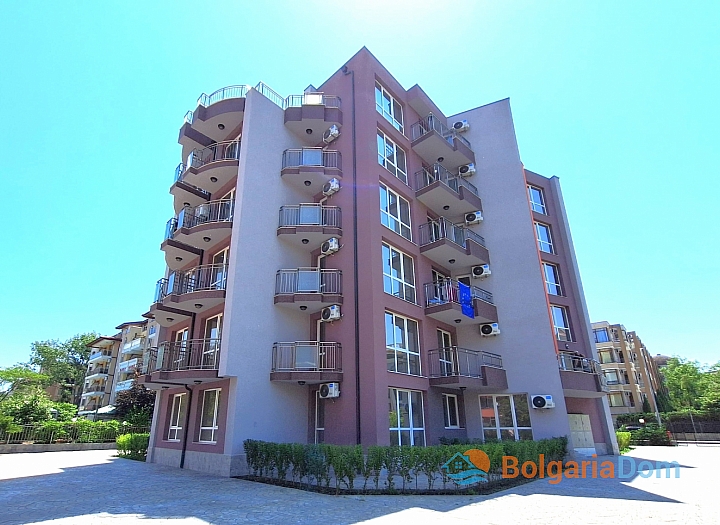 Furnished apartment in a new building with no maintenance fee. Photo 1