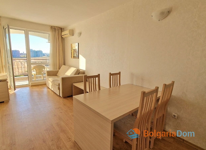 Doskonały apartament z widokiem na basen 100 metrów od morza. Zdjęcie 3