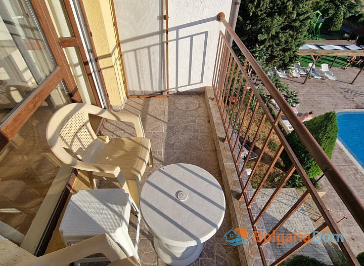 Doskonały apartament z widokiem na basen 100 metrów od morza. Zdjęcie 8